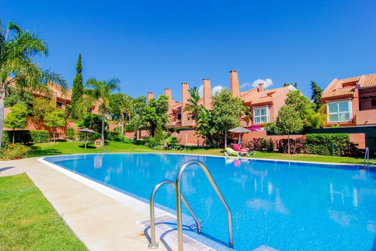 Oleholidays Adosado Mediterraneo Los Monteros 100 M Playa Marbella Zewnętrze zdjęcie